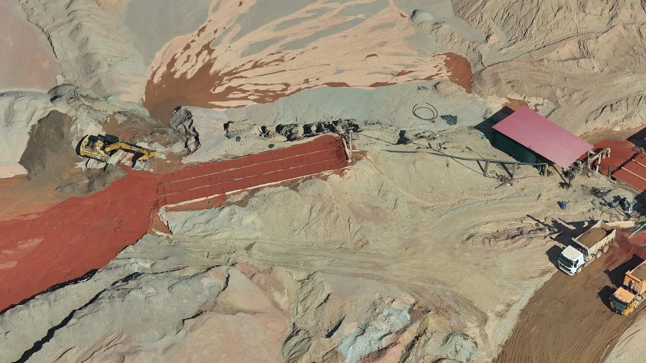 Aerial view of the tailings discharge point and washing area at Minerales San Hilario.